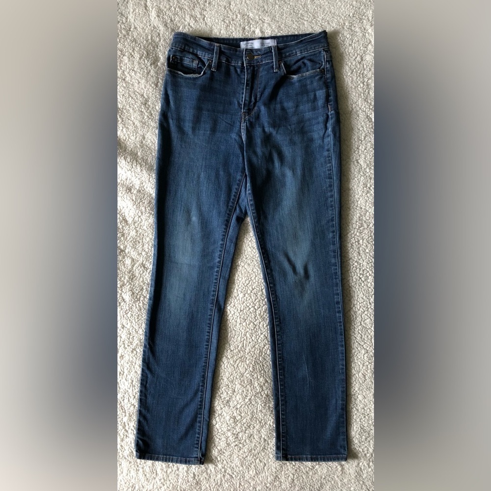Levi’s Signature Mid Rise Jeans 29 straight cut